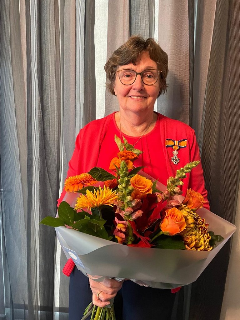 Koninklijke onderscheiding voor mevrouw Willy van Rossum- van de Camp