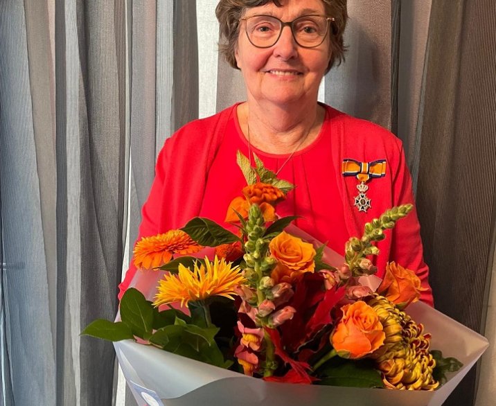 Koninklijke onderscheiding voor mevrouw Willy van Rossum- van de Camp 