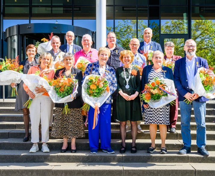 13 inwoners ontvangen Koninklijke Onderscheiding tijdens Lintjesregen