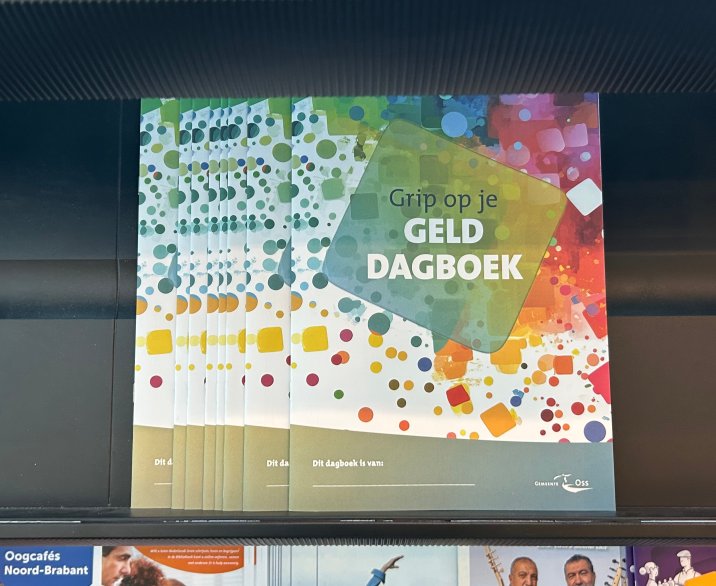 Gelddagboek in publiekshal van gemeentehuis