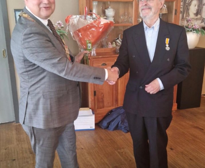 Koninklijke onderscheiding voor Frans Bruna