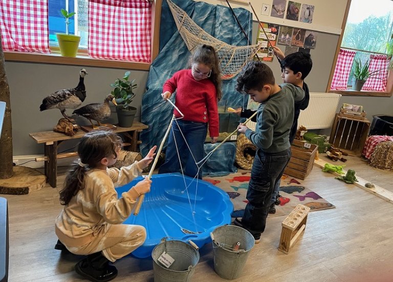 850 leerlingen ontdekken hoe dieren bewegen bij De Elzenhoek